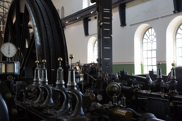 Dampfmaschine in der Maschinenhalle der Zeche Hannover