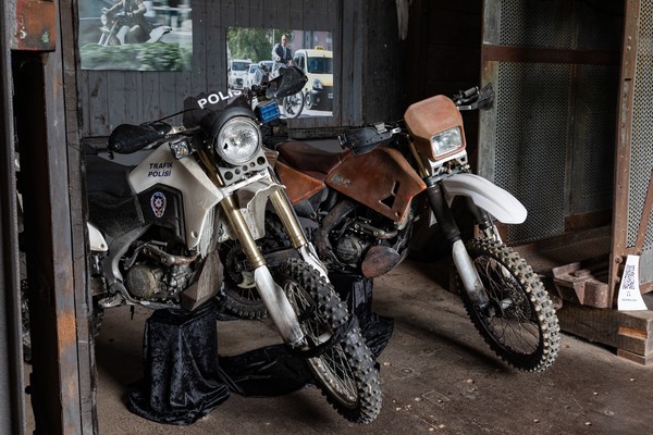 2 Motorräder